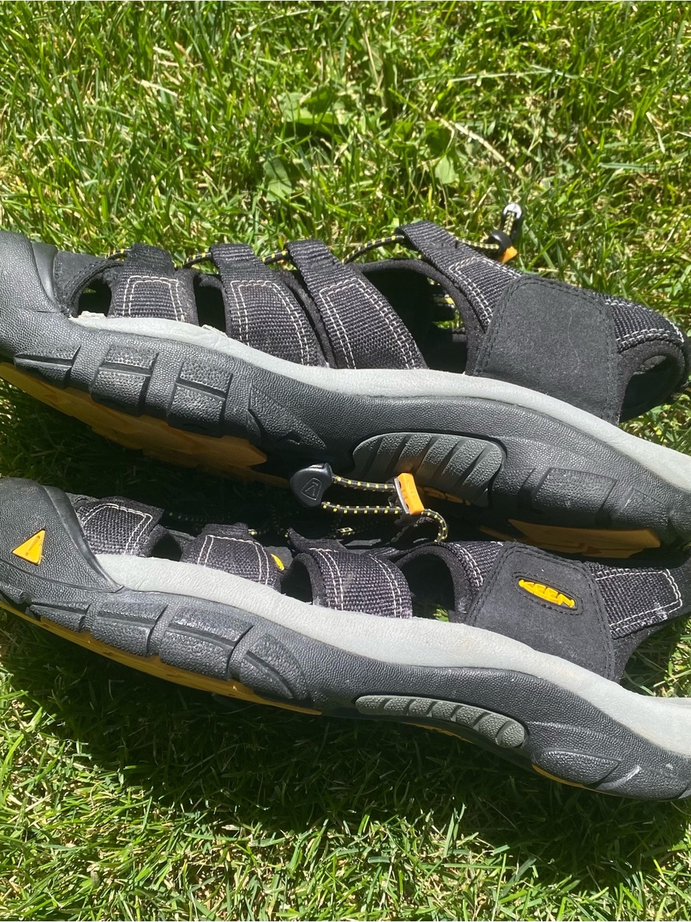 Keen Men's Newport H2 Sport Sandals 1001907 Size 11.5 EU 45 Black Yellow - Picture 15 of 15